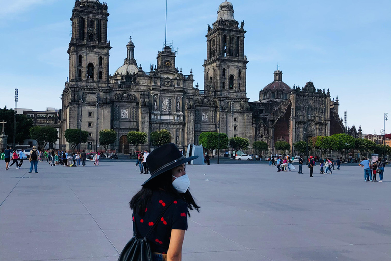 The Steps of Frida: Mexico City The Steps of Frida + Entrance to La Casa Azul