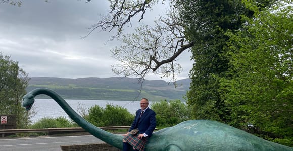 Inverness : Loch Ness, Urquhart Castle & Highland Cows Tour