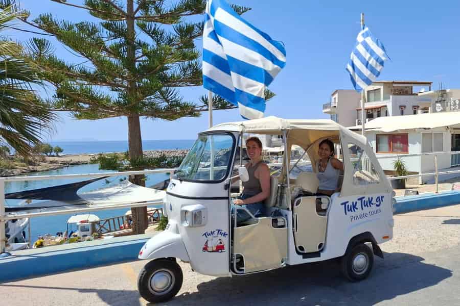 Kreta: Private Tuk-Tuk-Tour durch 7 Dörfer mit Verkostungen. Foto: GetYourGuide Kreta: Private Tuk-Tuk-Tour durch 7 Dörfer mit Verkostungen. Foto: GetYourGuide