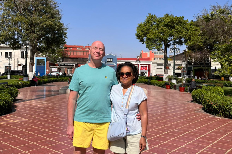 Lima: Private Tour of Barranco, La Herradura, and the Pachacámac Sanctuary