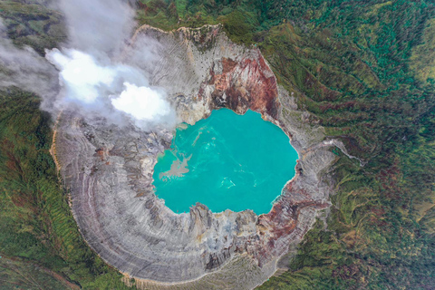 Banyuwangi : Mt Ijen Hike, Blue Fire & Panoramic Lake Guided