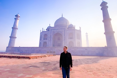 Taj Mahal Mausoleum Skip-the-Line Tour with Expert Guide From Delhi: Taj Mahal & Agra Fort Tour Car + Guide + Tickets
