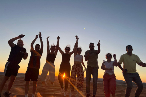 Fez To Marrakech: Private 4-Day Via-Merzouga & Luxury Camp. Fez To Marrakech: 4-Day Private premium Trip & Luxury camp.