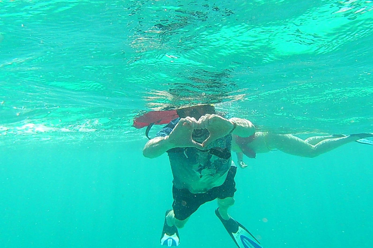 Caye Caulker Snorkeling & Secret Beach Day Tour