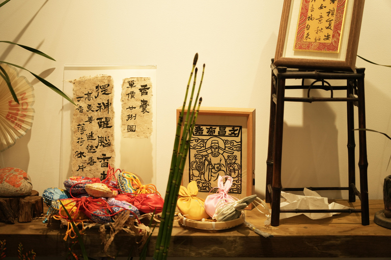 Shanghai: Hands-On Traditional Chinese Painting Workshop