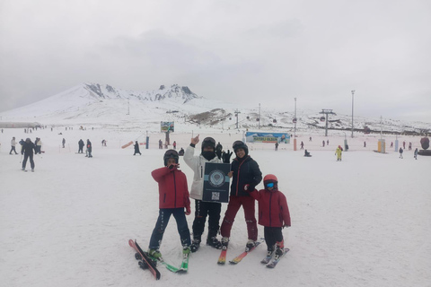 Erciyes First-Time Ski Day with Instructor & Lunch Erciyes Ski Day Experience – Snow Comfort Package