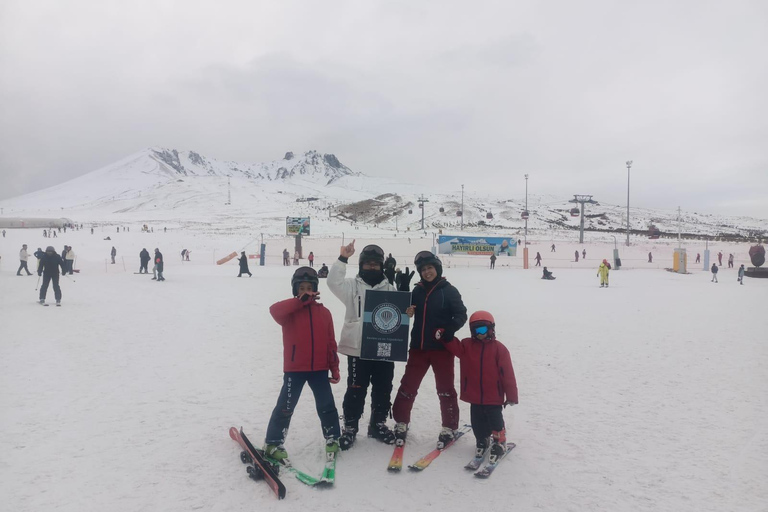 Erciyes First-Time Ski Day with Instructor & Lunch Erciyes Ski Day Experience – Snow Comfort Package