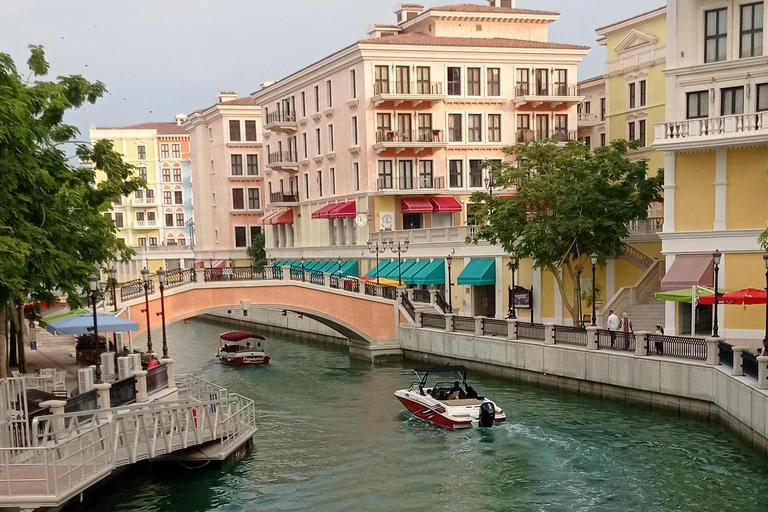 Doha: Wycieczka po mieście z przewodnikiem i rejs łodzią Dhow Wycieczka prywatna