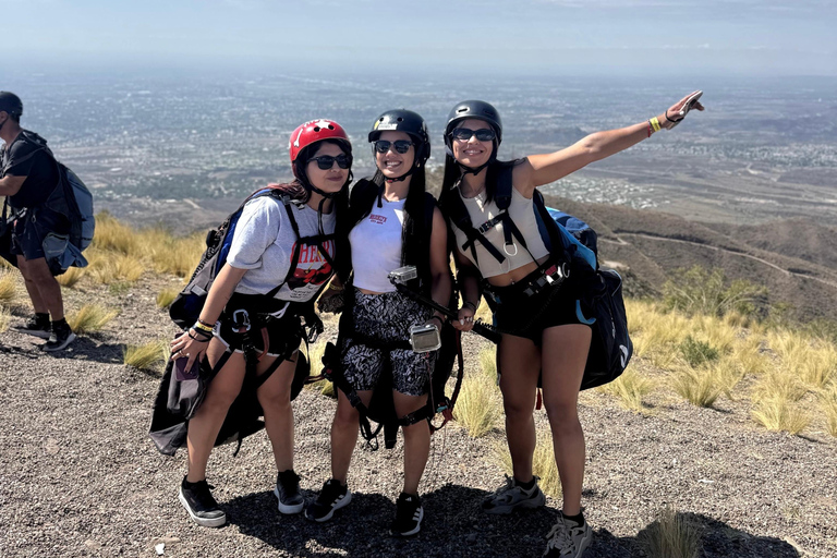 Mendoza: paragliding adventure, unique views of the foothills and Mendoza