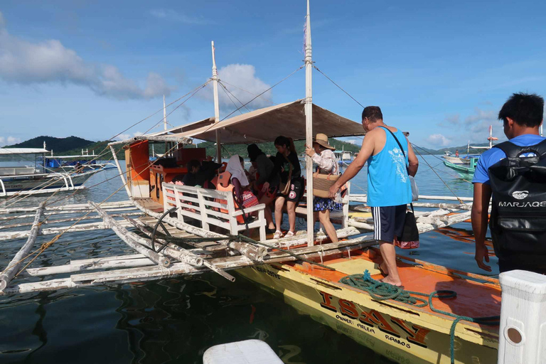 Coron : Super Ultimate Tour avec déjeuner et transfert