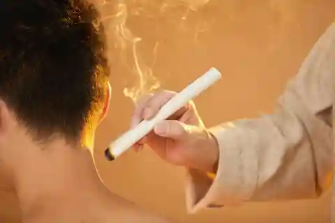 Kunming: Western Hills & Moxibustion Experience Private Tour