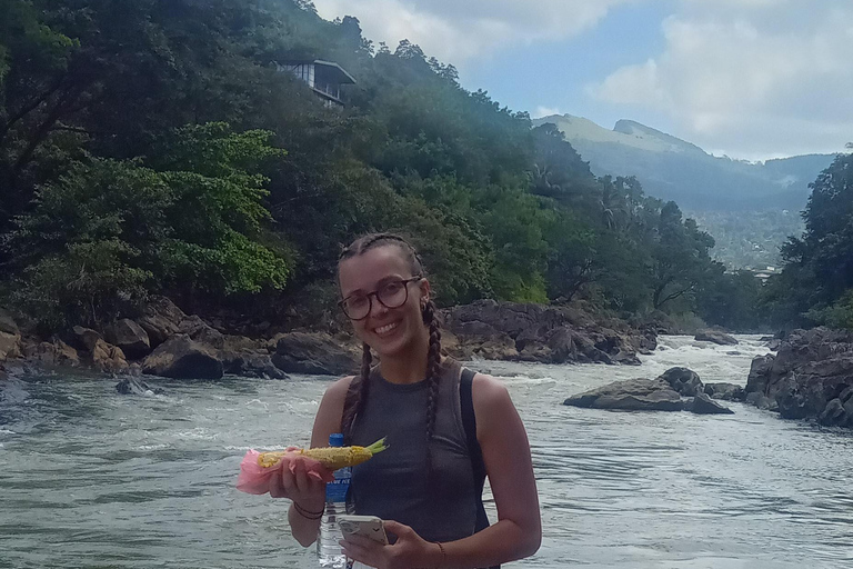 The Best Kandy Tuk-Tuk city Tour with a Professional Guide