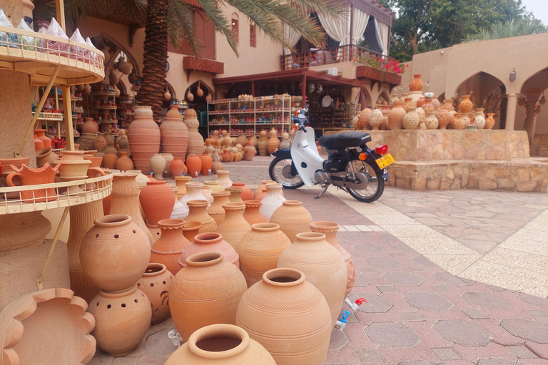 From Muscat: Nizwa & Jebel Akhdar Wonders Adventure Day Trip Nizwa, Birkat Al Mouz & Jebel Akhdar Sunset Experience