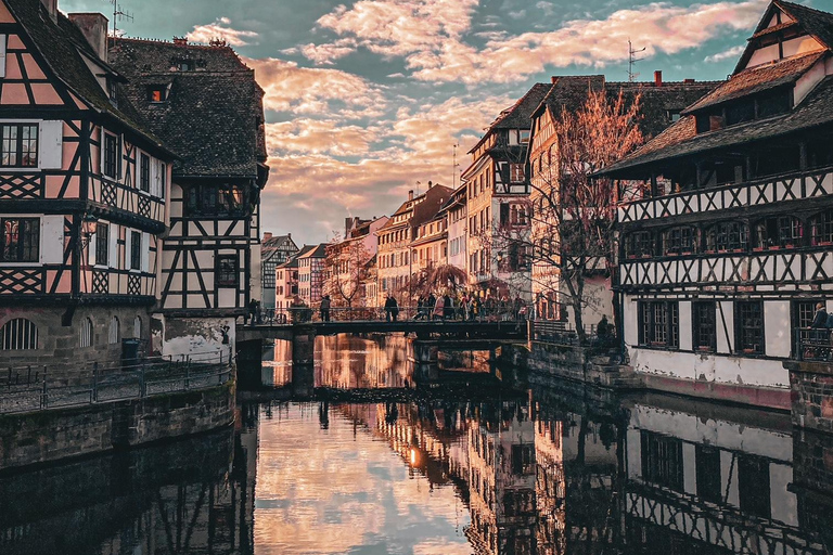 Strasbourg: Guided Historical Neighborhoods Walking Tour