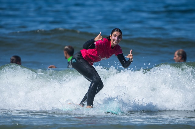 Caparica: Duckdive Surf Class with Personalized Coaching