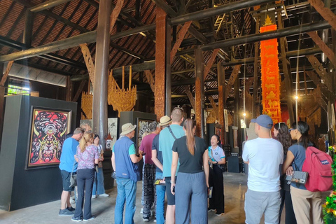 Chiang Rai:Guided Highlights Full-Day Tour-FREE LUNCH BUFFET Experience the Wonders of Chiang Rai with Free Thai Buffet