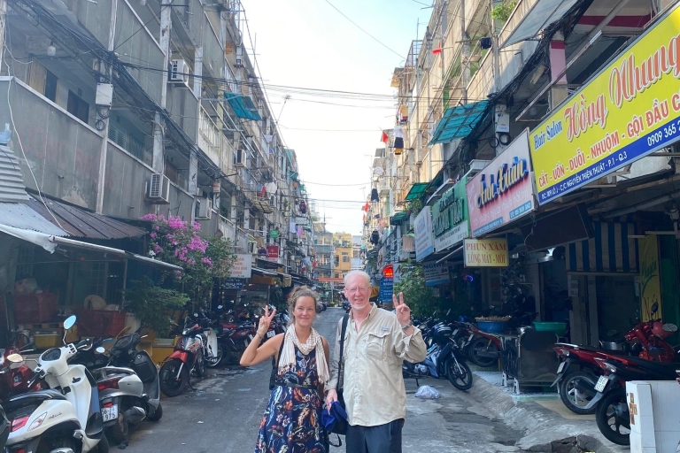 Private Saigon Stadt, Geschichte Tour und Sonnenuntergang Blick durch Wandern