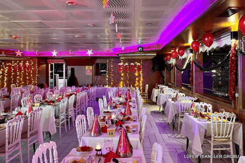 Istanbul: New Year&#039;s Eve Bosphorus Cruise with Dinner OptionVIP Dinner Menu, Alcoholic Drinks, and Hotel Transfer