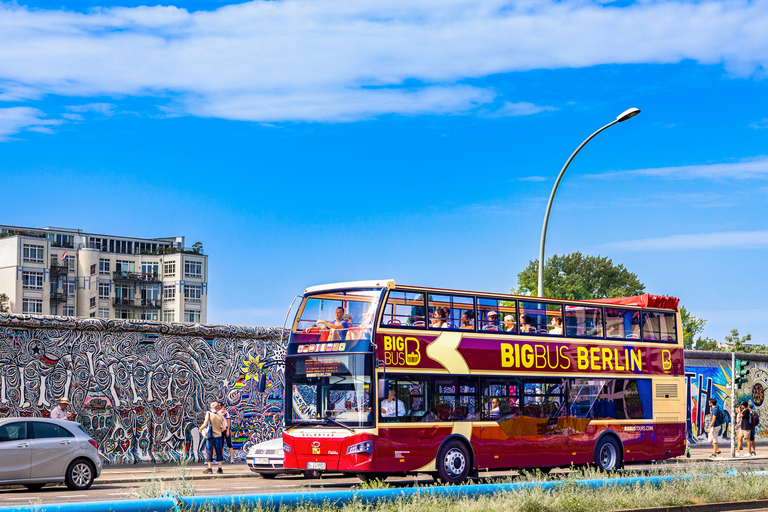 Berlin: Hop-On/Hop-Off Sightseeing Bus mit Bootsoptionen48-Stunden-Bustour, Currywurst und Rundgang