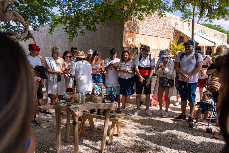 Cancun: vroege toegang tot Chichen Itza en catamaran Isla MujeresEnige catamaran naar Isla Mujeres (zonder vervoer)