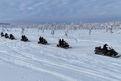 Levi: 1-Hour Beginner Snowmobile Safari on Private Land