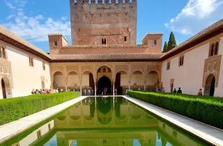 Granada: Alhambra & Nasridenpaläste Geführte Tour mit Tickets
