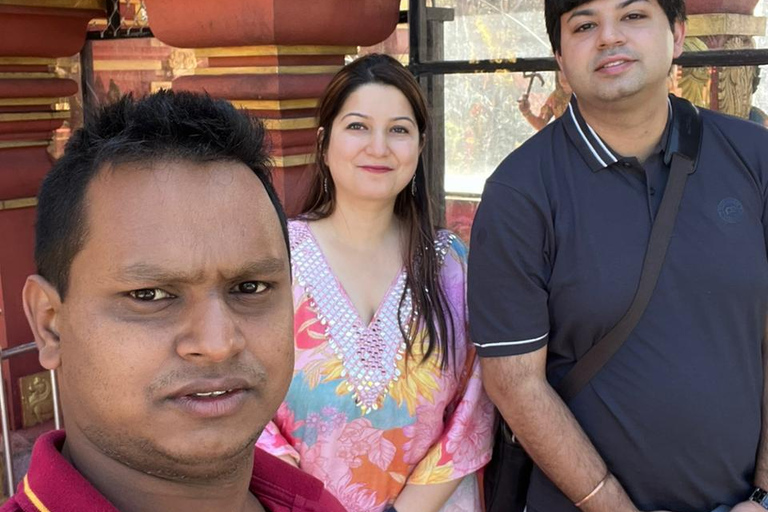 Kandy: Tuk-Tuk Sights, Culture, Shopping & Treatment