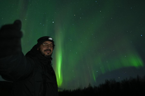 Rovaniemi: Coffee under Northern Lights & Professional Photo