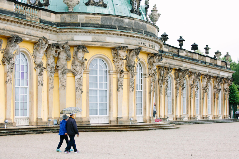 Visite à vélo des jardins et palais de Potsdam au départ de BerlinVisite de groupe en anglais