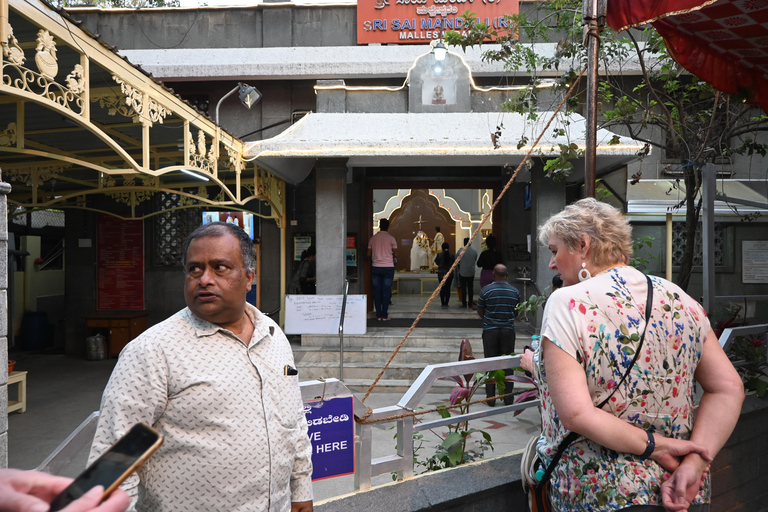 Bangalore: Foodie Tour, Local Market, & Mystery Nandi Temple Bangalore:Food Street Walk+Local Market+Mystery Nandi Temple