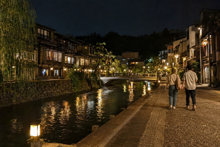 Kanazawa: Nishi Chaya & Riverside Night Photo Walk