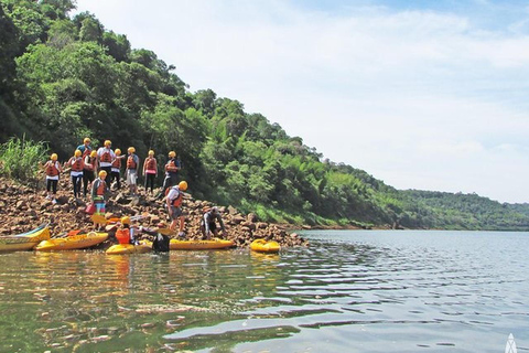 Foz do Iguaçu: Guided Canoeing and Waterfalls Expedition