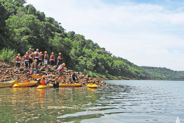 Foz do Iguaçu: Guided Canoeing and Waterfalls Expedition