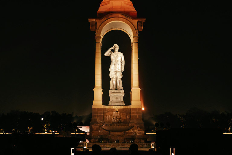 德里：私人导游陪同的城市夜游之旅（专车服务）德里：傍晚城市观光游，专属导游陪同，私人专车服务