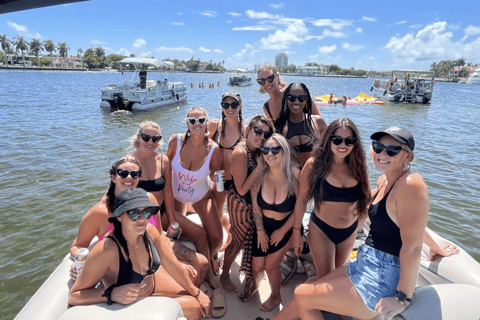 Fort Lauderdale: 12 People Private Pontoon Rental 6 Hours Rental