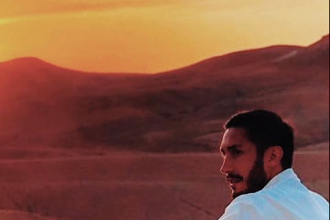 Cena della Maestà di Marrakech con giro in cammello nel deserto di Agafaygiro in cammello nel deserto cena tipica e folklore berbero