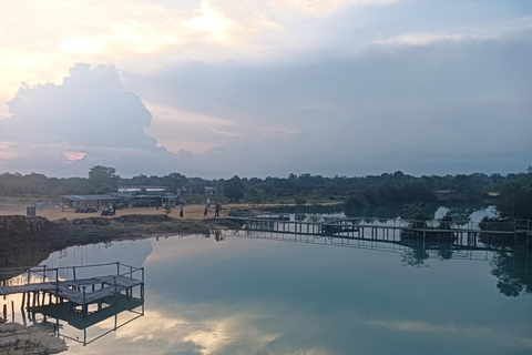Bintan: Guided Tour of the Bintan Desert and Blue Lake