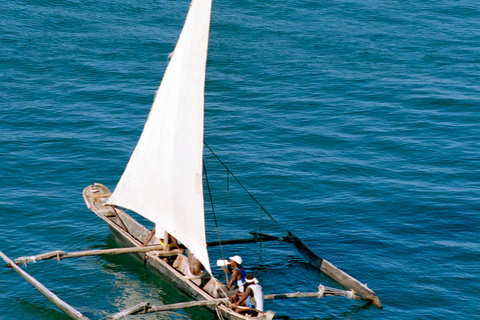 Mombasa: Mkupe Creek Sunset Boat Tour with Fishing