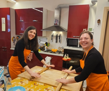Bologna: Traditional Recipes Cooking Class with Local Wines