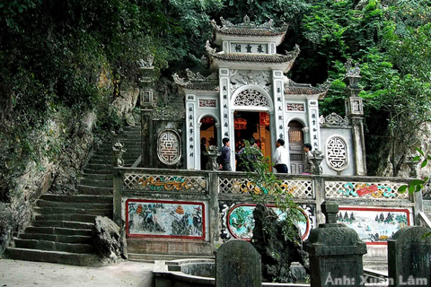 Hanoi: Trang An UNESCO, Mua Cave, Hoa Lu or Dich Long Pagoda GROUP: Hoa Lu, Trang An UNESCO BOAT, Mua Cave, Buffet, Cycle