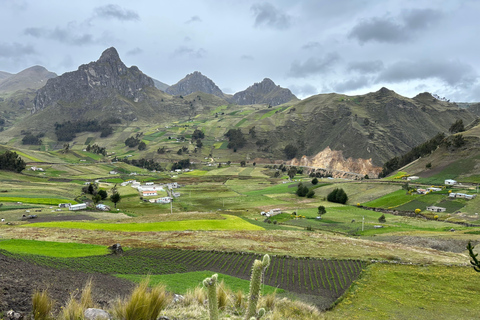 Von Quito aus: Ganztagestour Quilotoa inklusive Mittagessen und TicketPrivate Tour