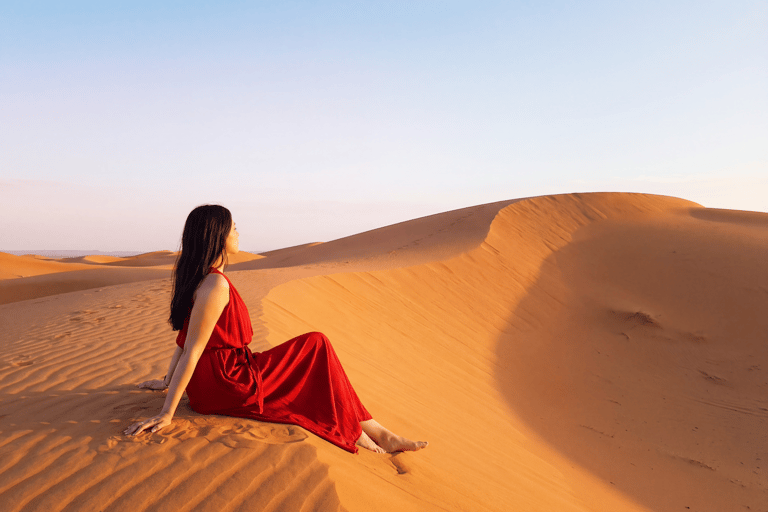 Marrakech: 3-Day Merzouga Sahara Desert Tour & Luxury Camp Option 3 — Premium Desert Experience