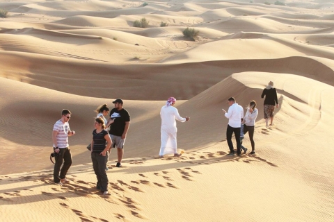 Dubaï : safari dans le désert, quad, sandboard et chameauVisite en groupe avec balade en quad de 35 min en option