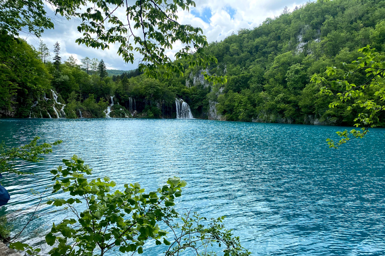 Privat tur från Split till Zagreb via PlitvicePrivat transfer från Split till Zagreb via Plitvice