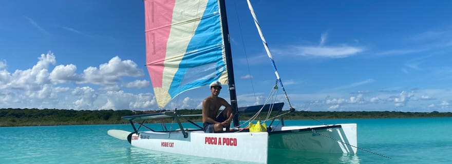 Bacalar : naviguez à bord d'un catamaran Hobie Cat