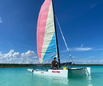 Bacalar: Navega con un catamarán Hobie Cat