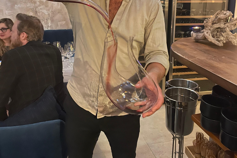 Wine Tasting with Professional Sommelier in centre Valencia