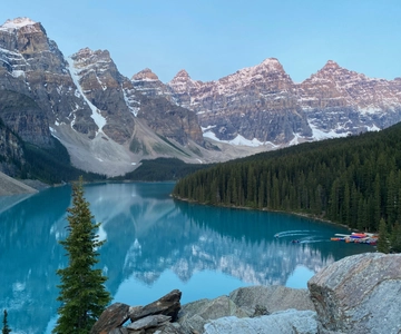 From Banff/Canmore: Moraine Lake & Lake Louise Experience