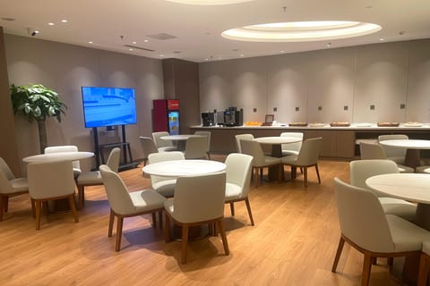PEK Beijing Capital Airport: T3 Joy Rest Lounge Access