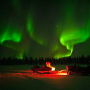 Parc Muotkantunturi, Inari - Aurores boréales intenses en traîneau lapon